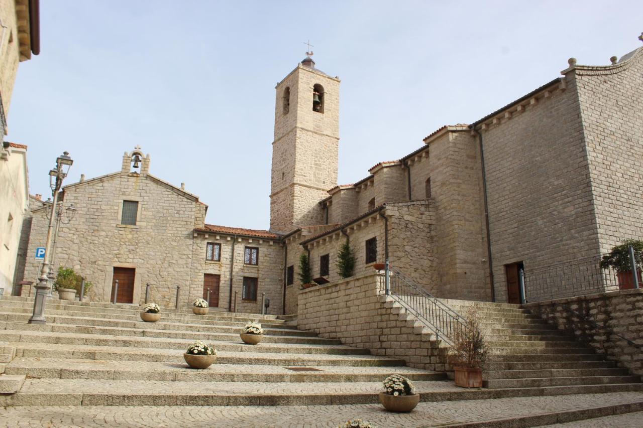 La Vecchia Posta B&B Calangianus 外观 照片