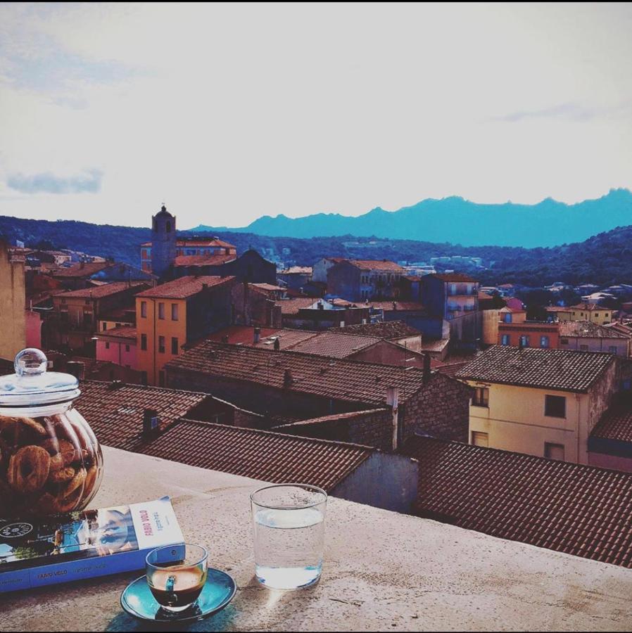 La Vecchia Posta B&B Calangianus 外观 照片