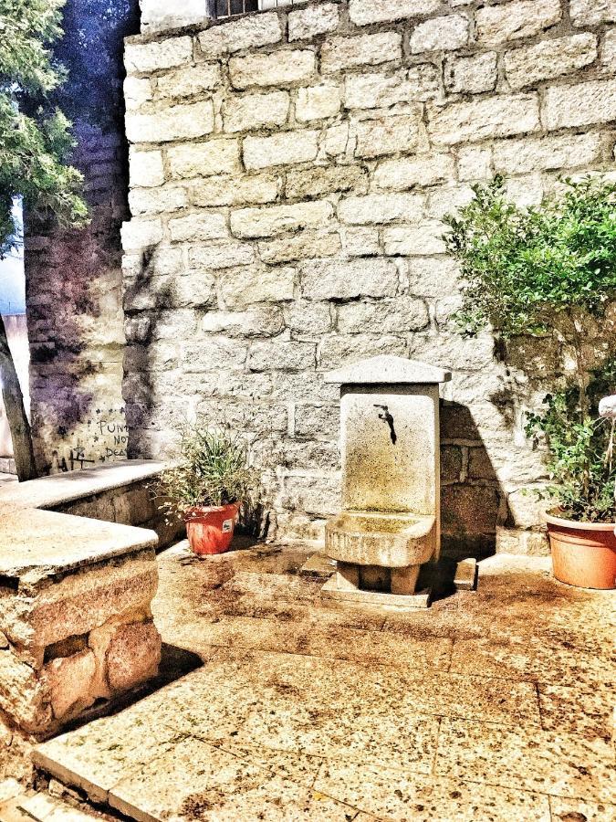 La Vecchia Posta B&B Calangianus 外观 照片